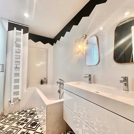 Moderne A 130 M² Proche Monceau Climatise Appartement *