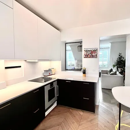 Cosy A 130 M² Avec Projecteur ! * Paris